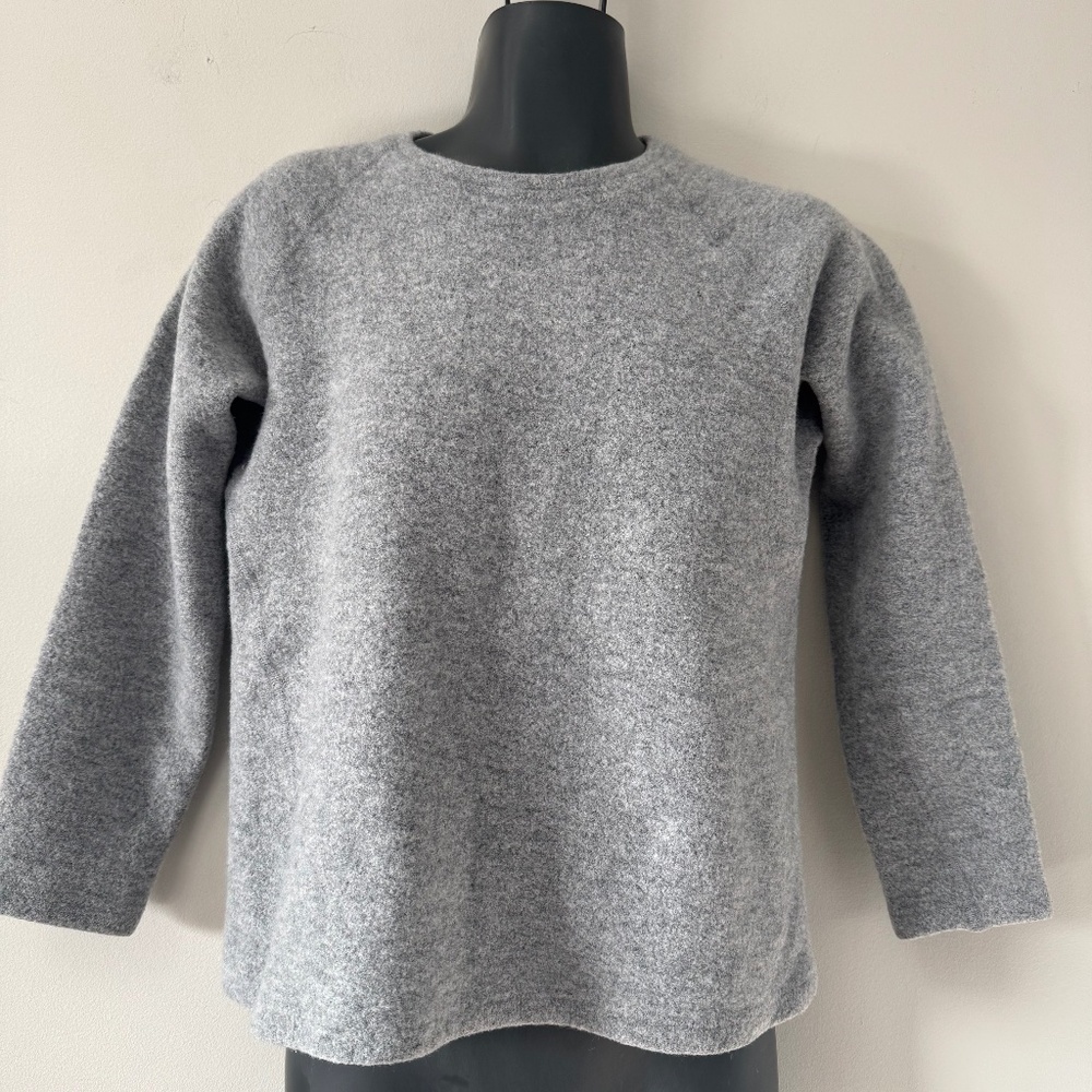 Wings + Horns Canada Light Gray Crew Neck Sweater Wool Bend SZ M